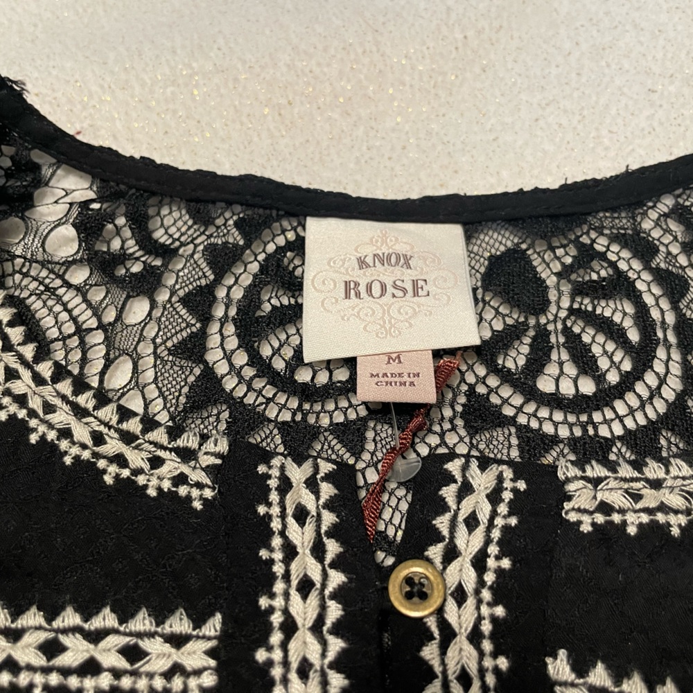 Brand new with tags black with lace top from Knox Rose in a size medium - Picture 3 of 6
